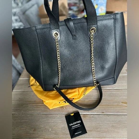 🎸💯AUTH. VALENTINO BY MARIO VALENTINO 🎸🔥NWT🔥Sophie Medallion Leather Tote Bag